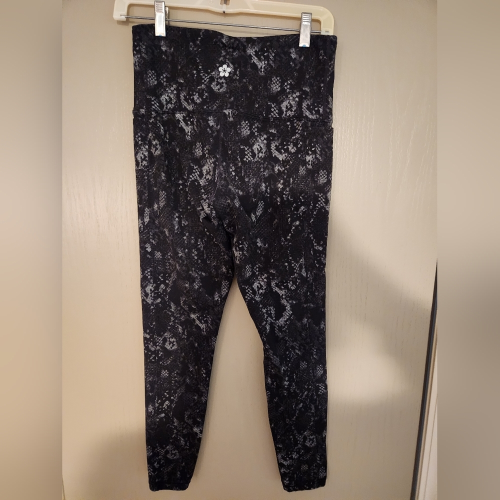 Tuff athletics leggings